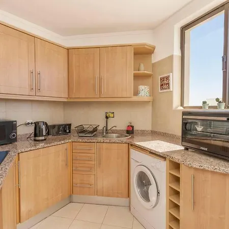 Cozy & Charming Flat, 20Mt From The Beach, Garage